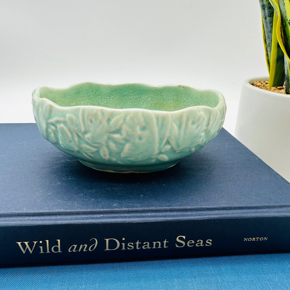 McCoy Vintage Aqua Turquoise Butterfly Leaf Embossed Pottery Bowl Scalloped RIm